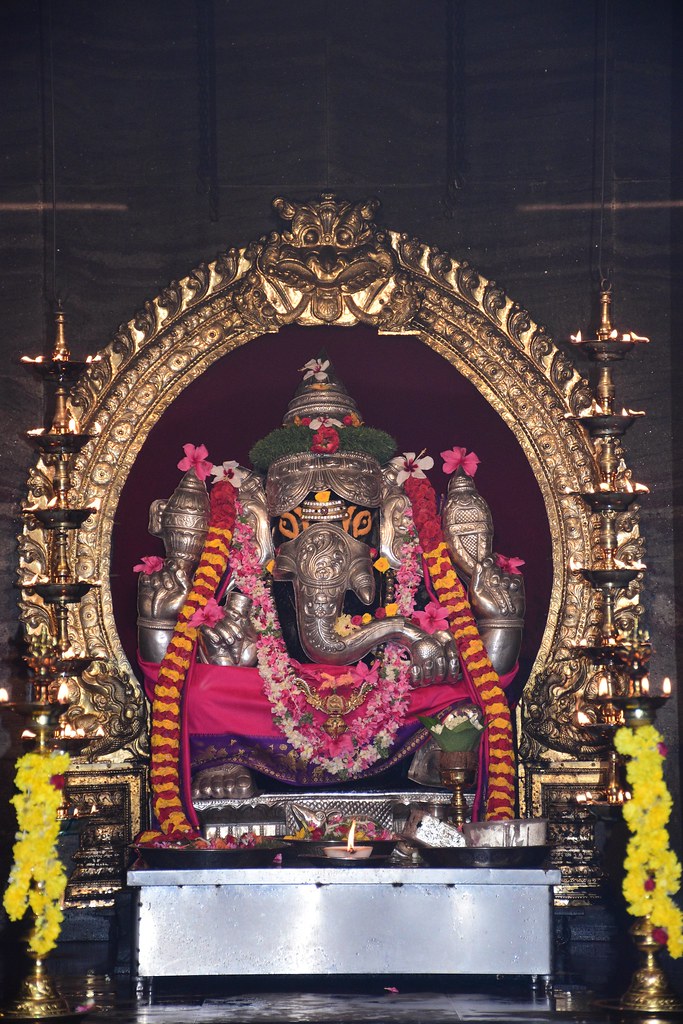श्री सेन्पगा विनायगर मंदिर, सिंगापूर मुखपृष्ठ छायाचित्र
