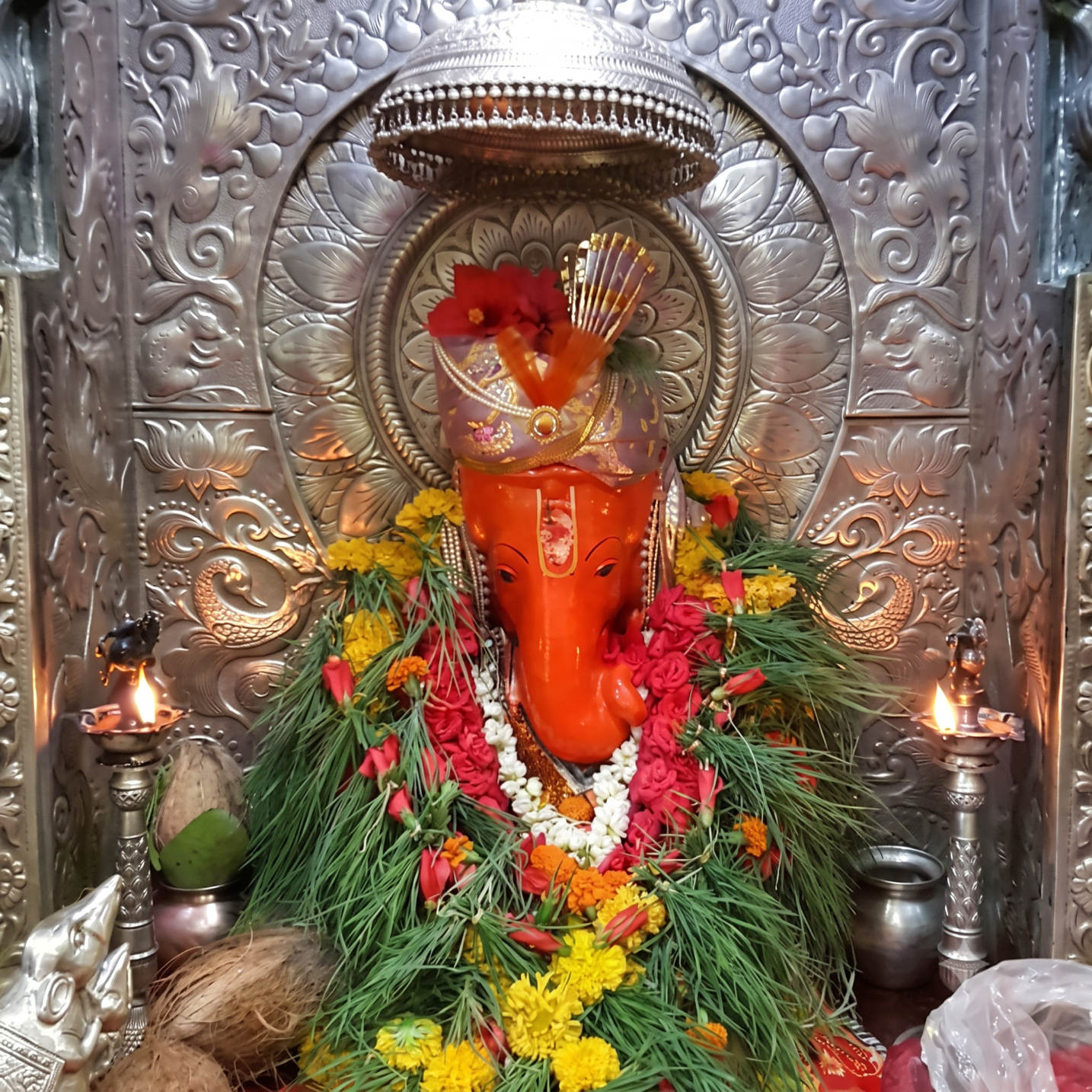 🙏 श्री नवश्या गणपती मंदिर, आनंदवली, नाशिक cover