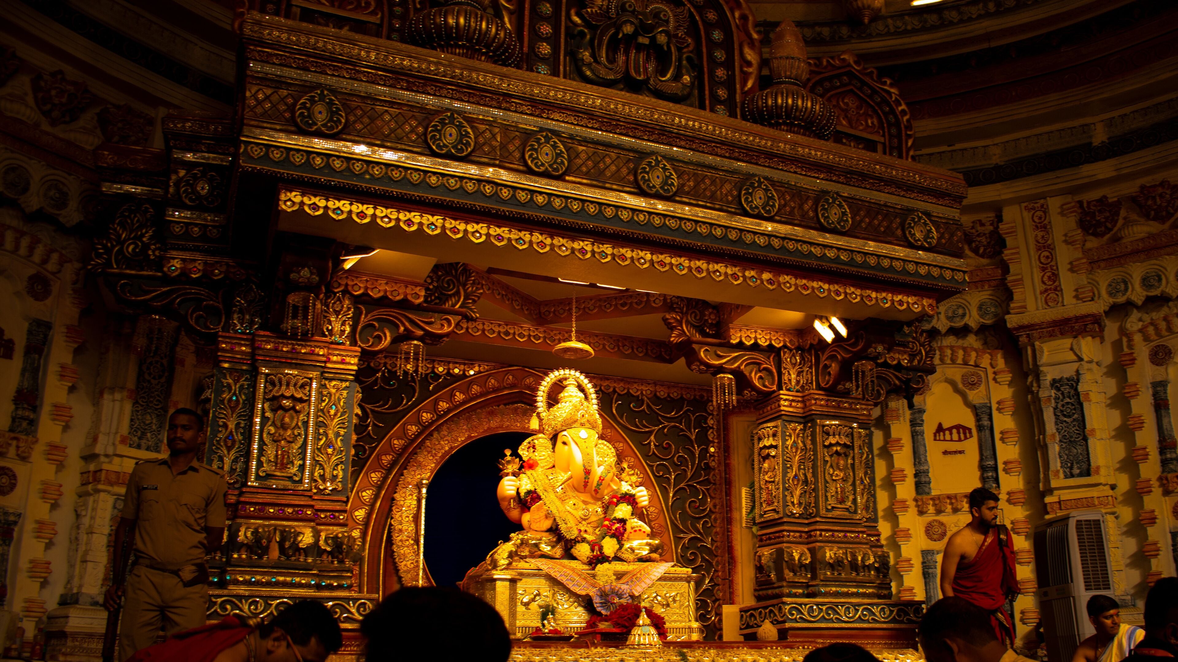 वक्रतुंड गणेश मंडळ मुखपृष्ठ छायाचित्र